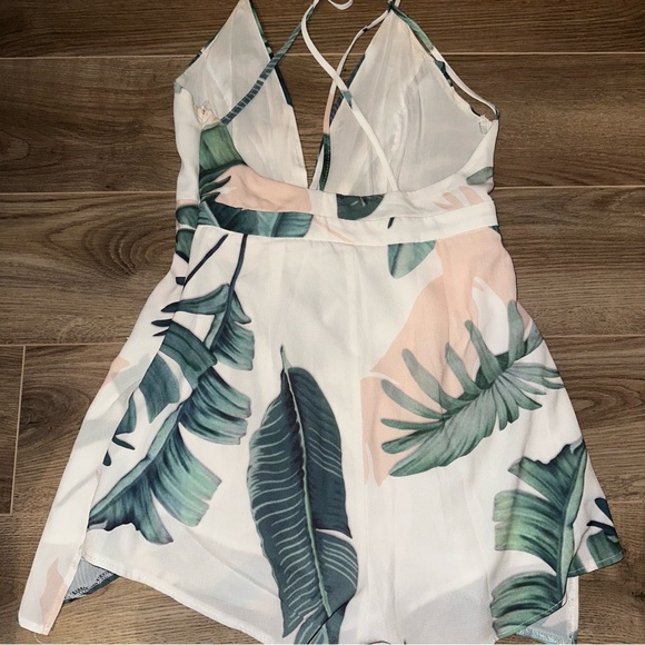Tropical Print Romper - Picture 6 of 7